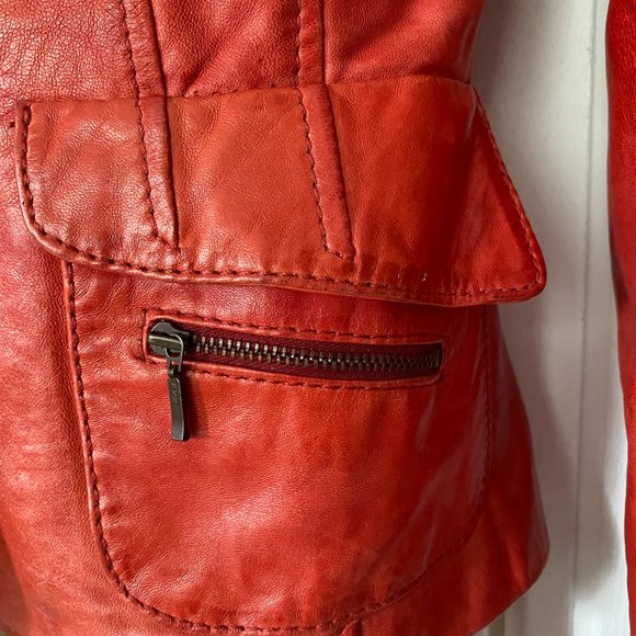 Vintage Red Leather Bomber Jacket | Danier Distressed Women's Motorcycle Jacket - Picture 4 of 10